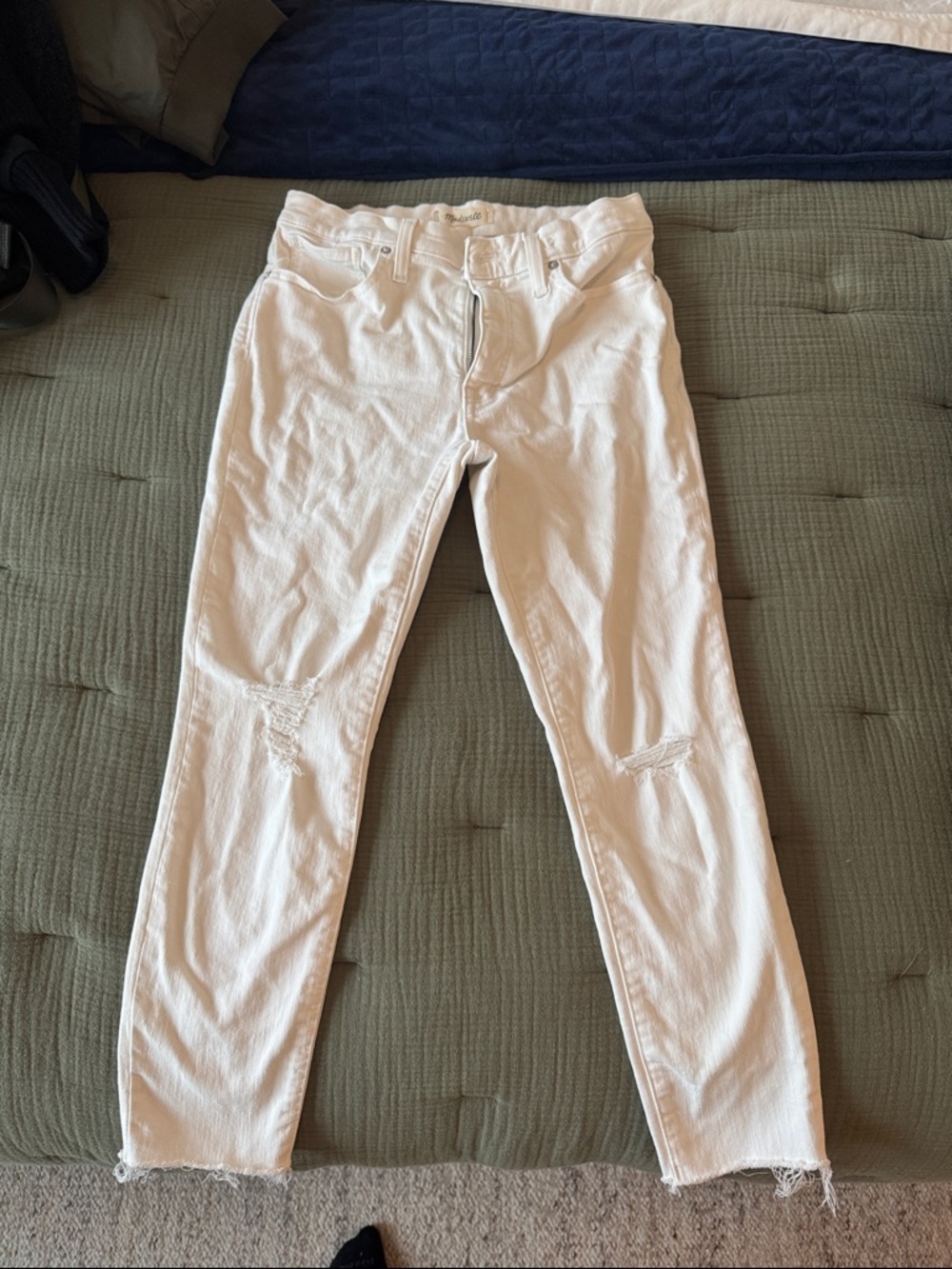 Madewell White Cropped Ankle Jeans with Raw Hem